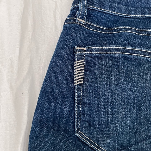 Paige Skyline size 29 ankle peg jeans.
Deep Indigo wash. - Picture 9 of 10